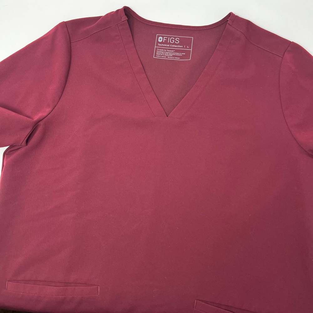 Figs Casma Scrub Top Burgundy Two Pocket Technical Collection Large FW1100